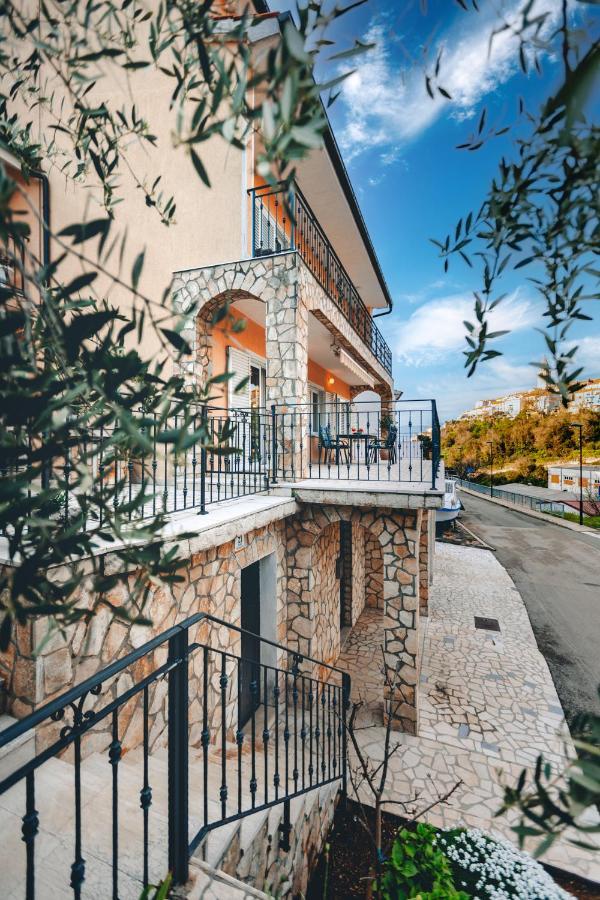 Apartman Marina Vrbnik Ngoại thất bức ảnh