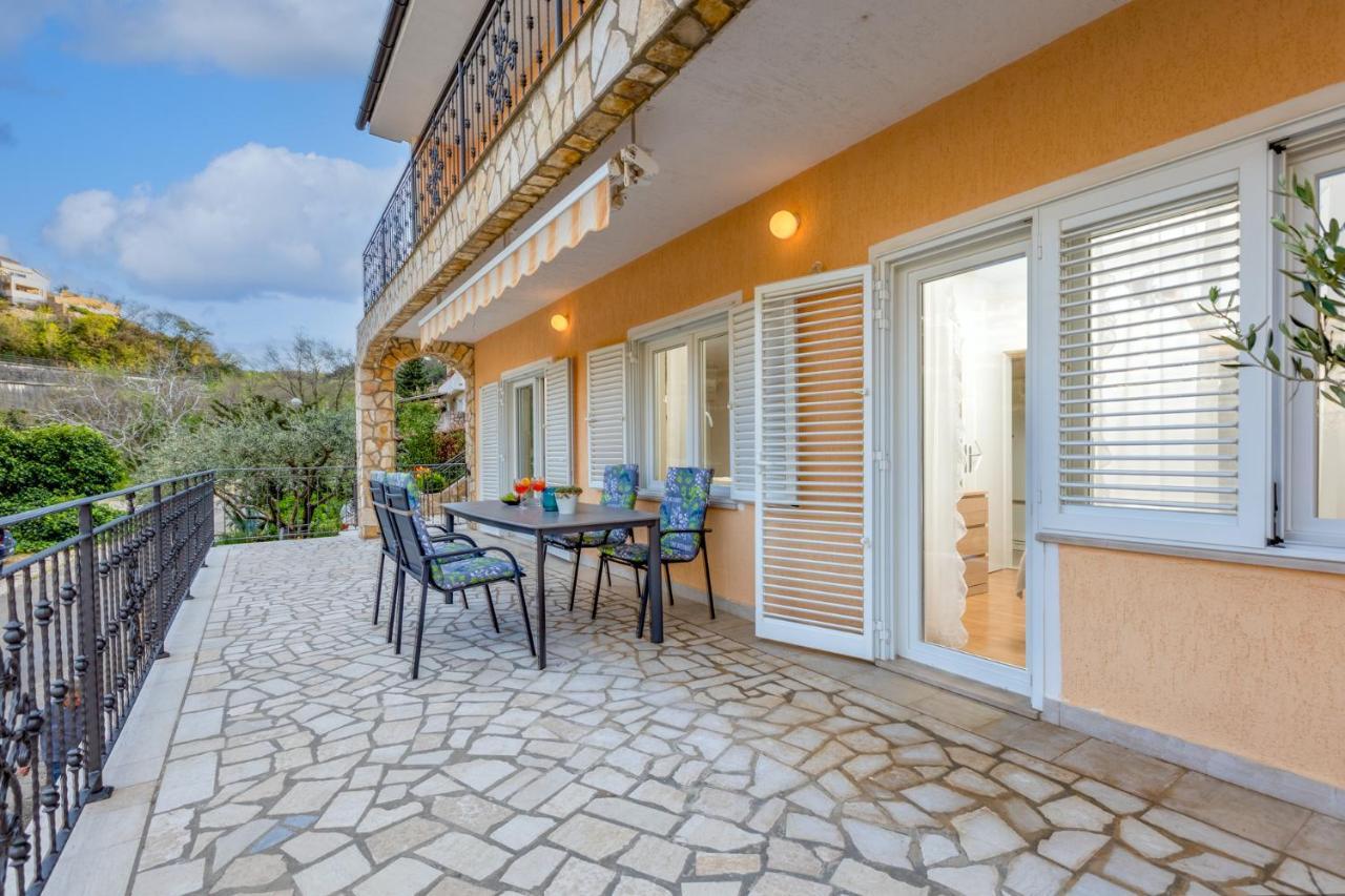 Apartman Marina Vrbnik Ngoại thất bức ảnh